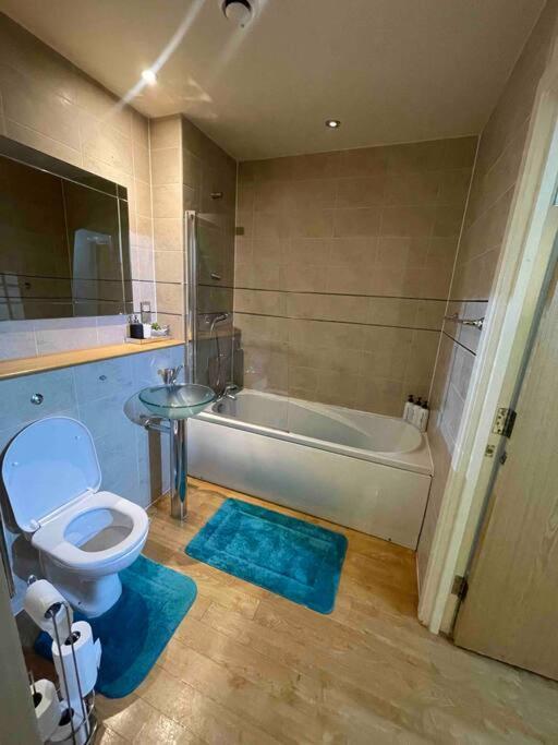 Spacious 1 Bed Luxury Ap Apartment